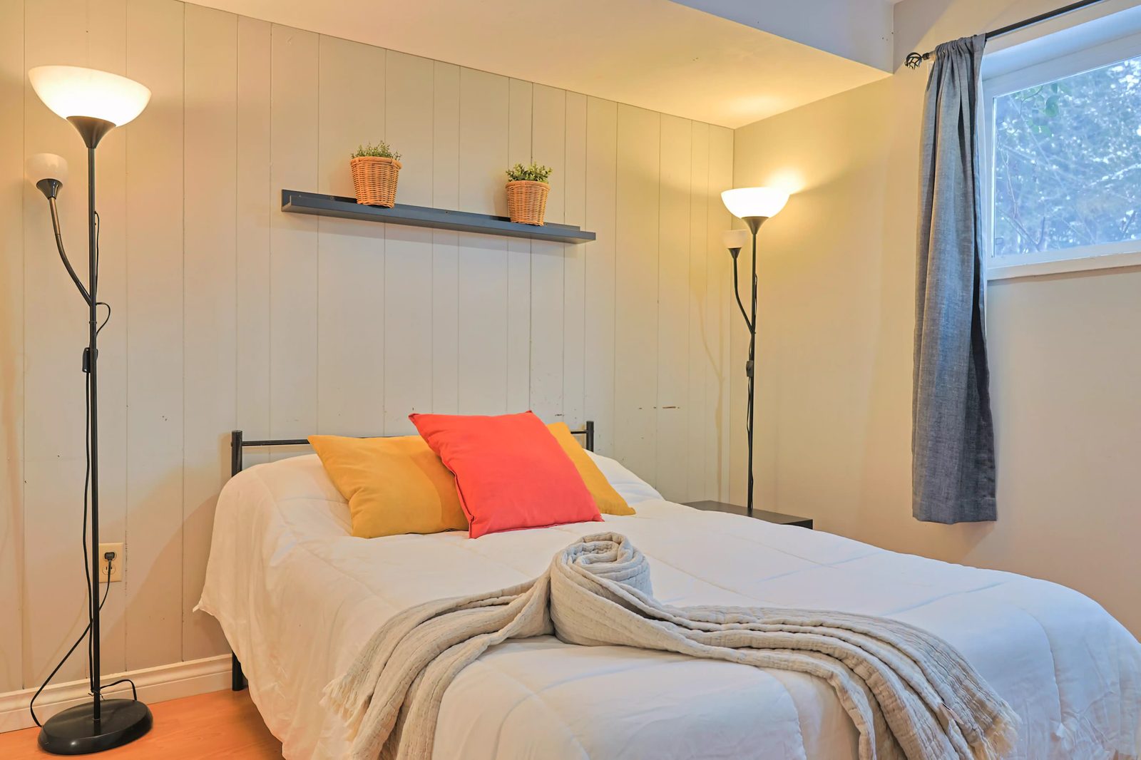 6975 Beatrice St — student accommodation in Burnaby