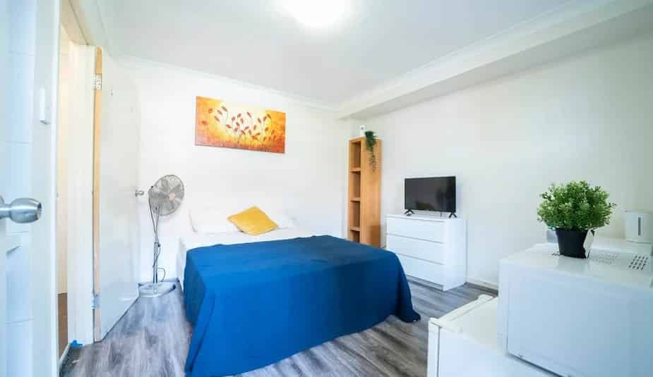 Room in a 11 Bedroom Apartment, 150 Flinders Street, Paddington — student accommodation in Sydney