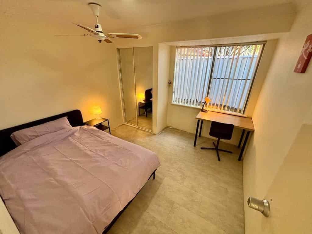Room in a 6 Bedroom Apartment, 530 Marmion Street, Booragoon — student accommodation in Perth