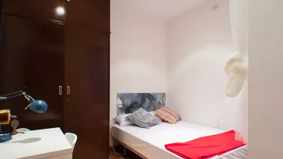 Comte Borrell 1 — student accommodation in Barcelona