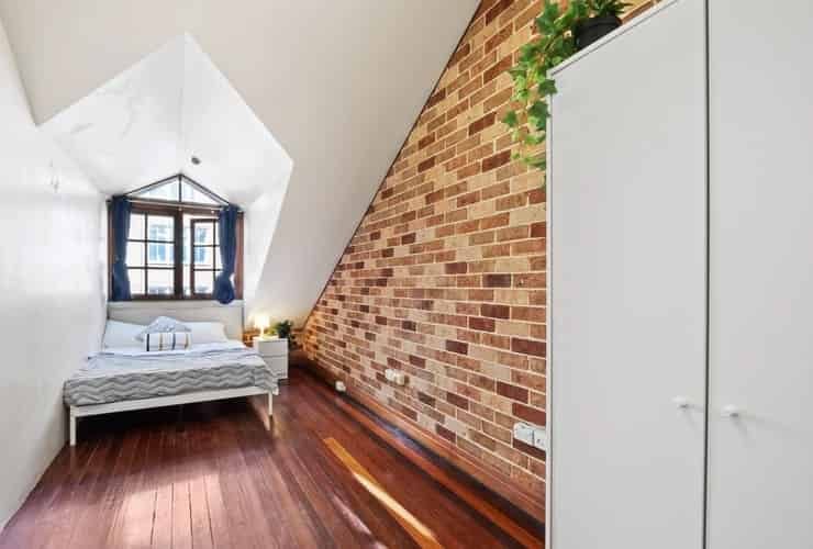 Room in a 7 Bedroom Apartment, 128 Kippax St — student accommodation in Sydney