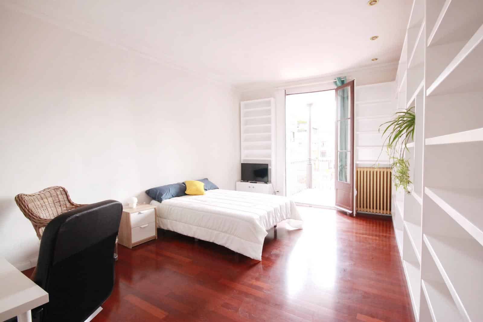 C/ Del Consell De Cent 338 2-2 L'Eixample — student accommodation in Barcelona