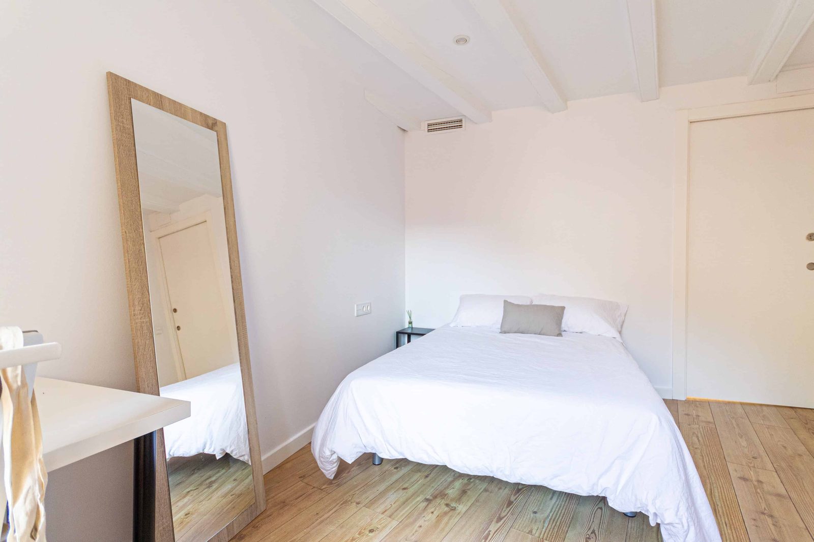 Poeta Cabanyes 14 3-2 Derecho — student accommodation in Barcelona