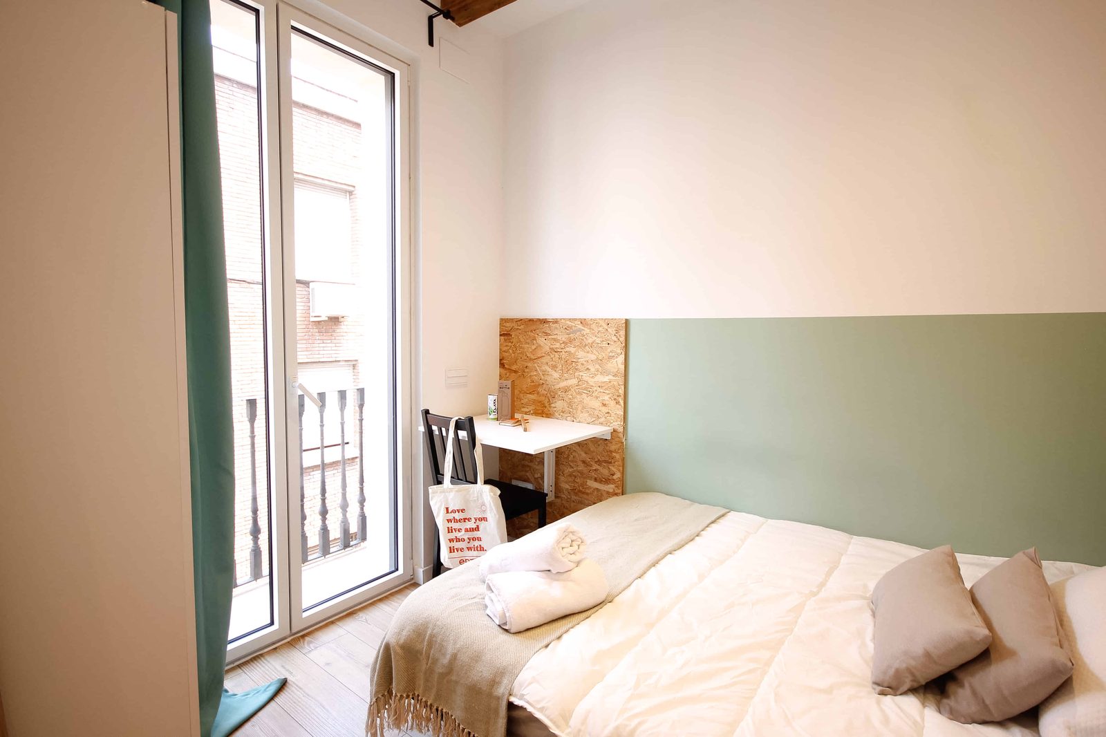 Poeta Cabanyes 14 2-1 Izquierdo — student accommodation in Barcelona