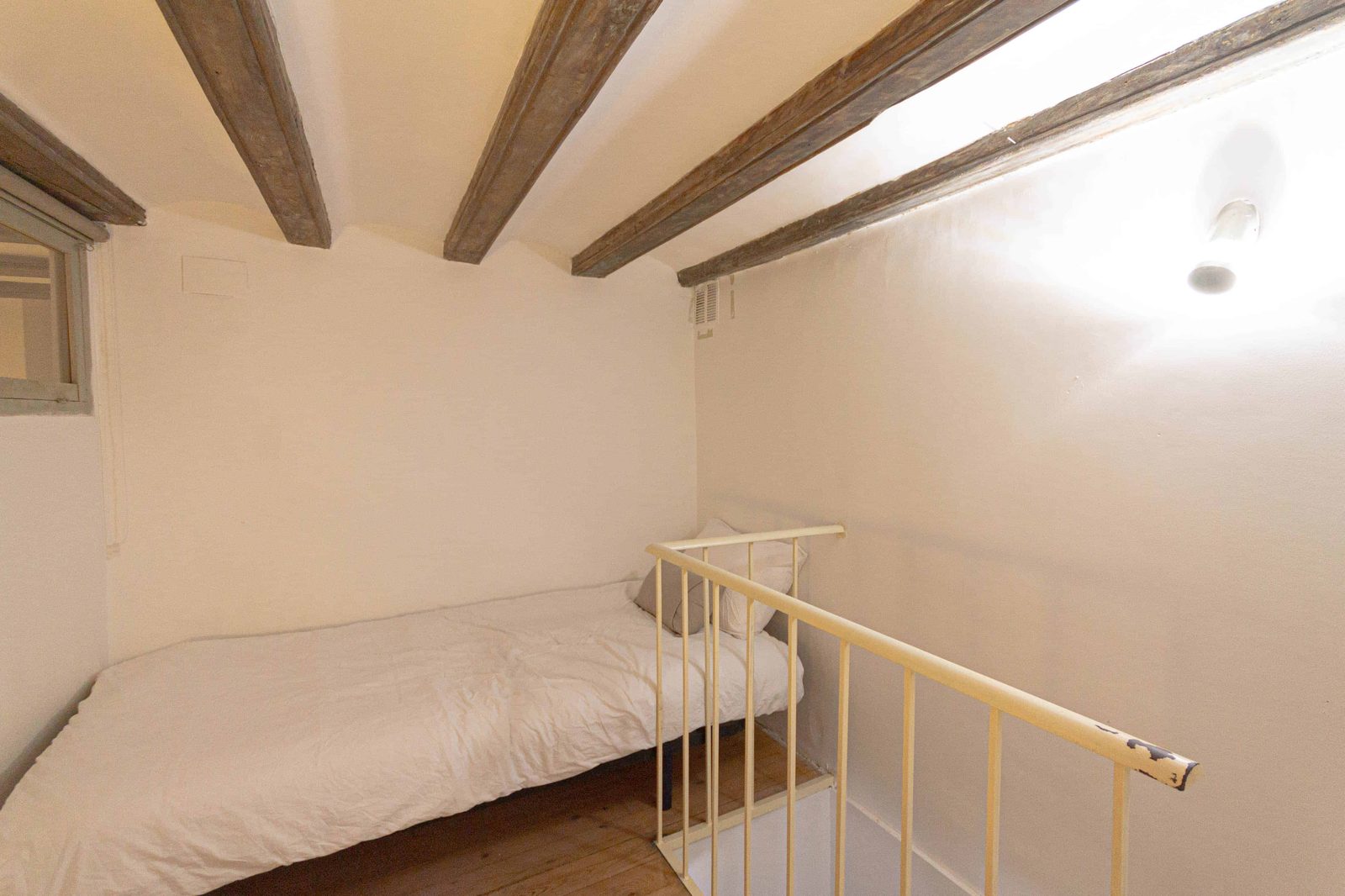 C/ Dels Mirallers 14 1 Ciutat Vella — student accommodation in Barcelona