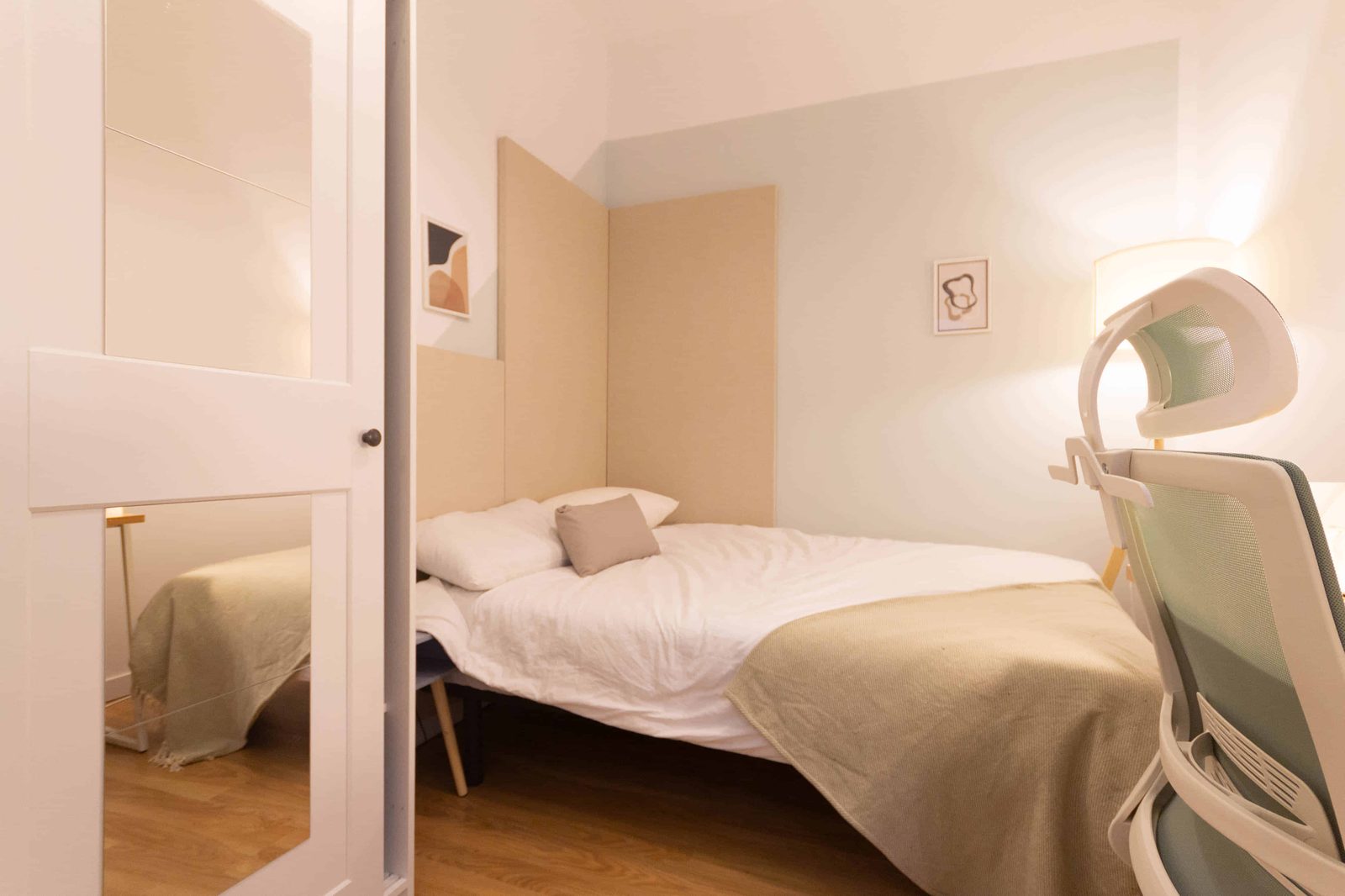 C/Sant Pau 52-54 Pr-Izq Ciutat Vella — student accommodation in Barcelona
