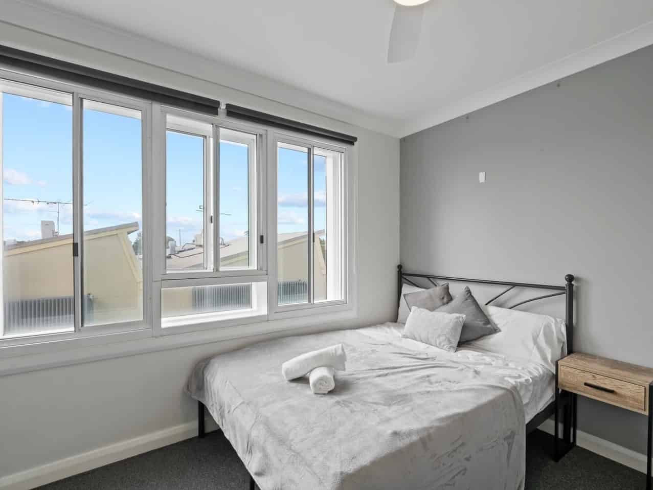 Room in a 6 Bedroom Apartment, 14/65 - 2 Crystal Street, Petersham — student accommodation in Sydney