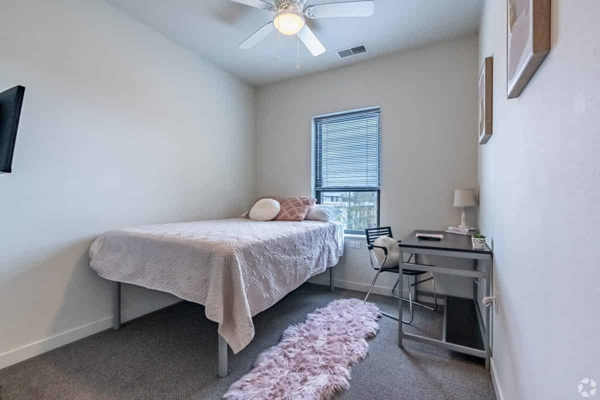 112 E Green St. — student accommodation in Champaign