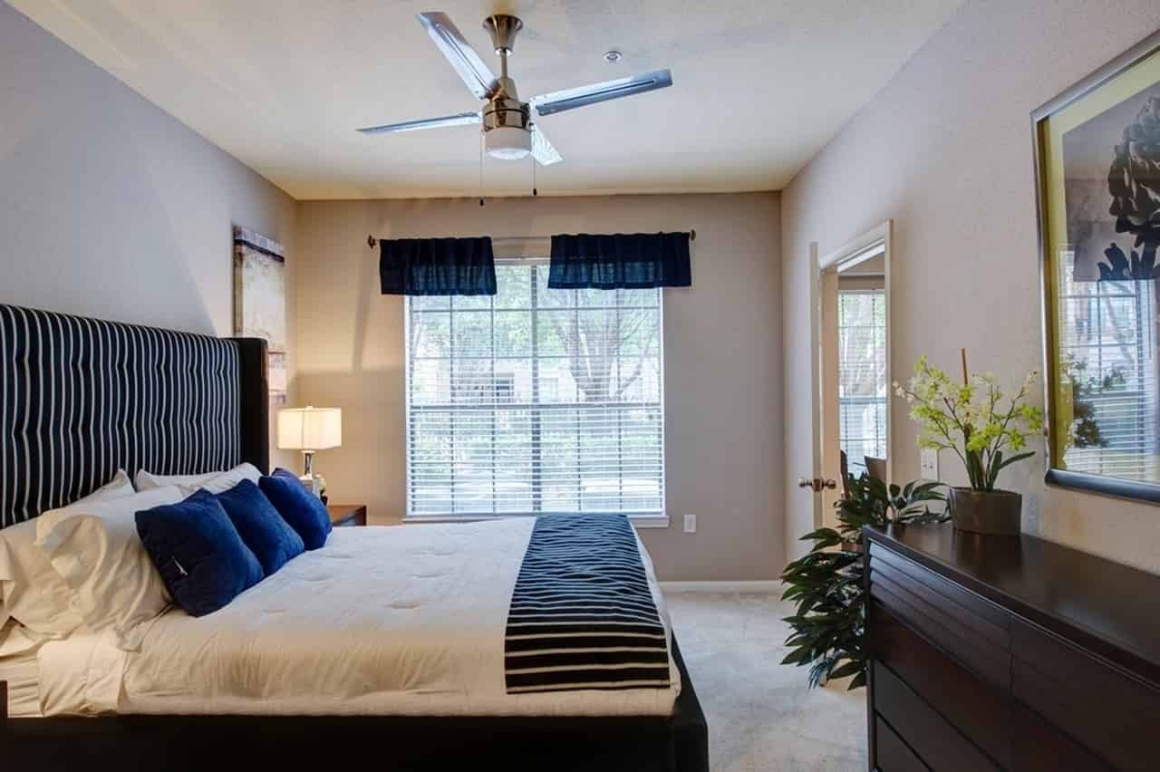 Greenbriar Park — student accommodation in Houston