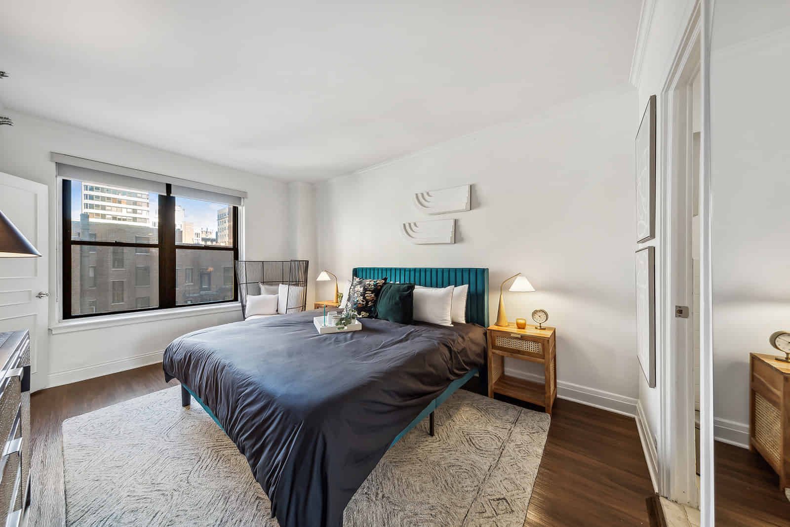 The Seneca Apartments — student accommodation in Chicago