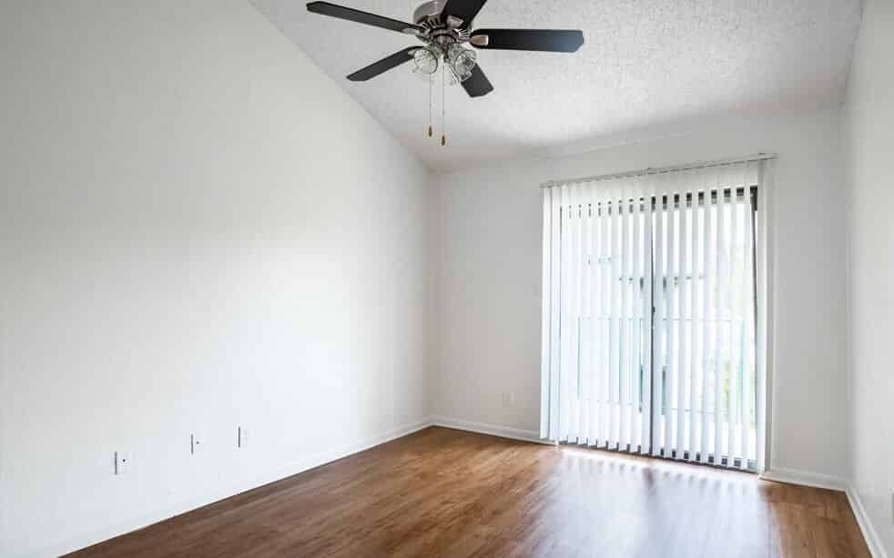 Woodwillow Townhomes — student accommodation in Austin