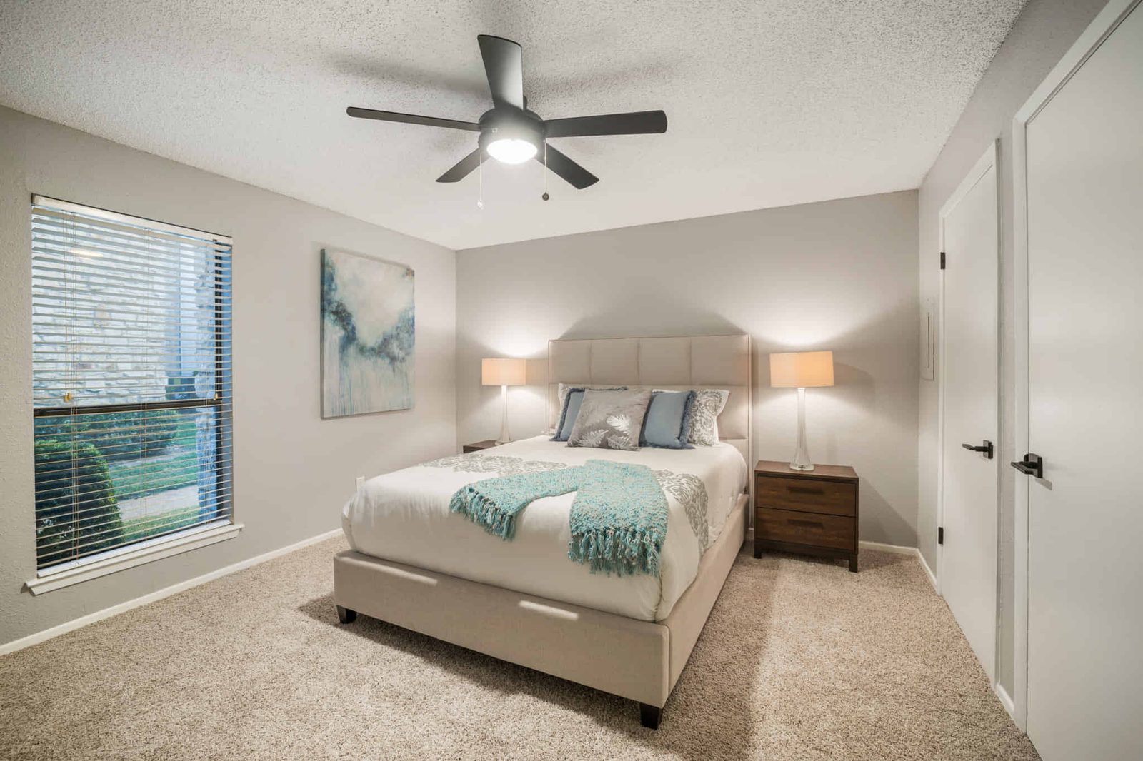 Summit At Hyde Park — student accommodation in Austin