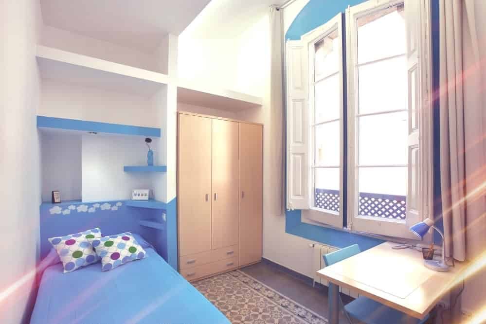 Residencia Reina De La Pau — student accommodation in Barcelona