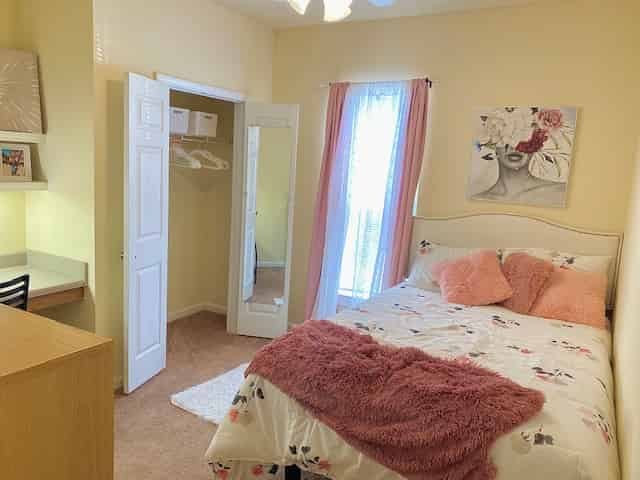 The Pointe At Troy — student accommodation in Troy