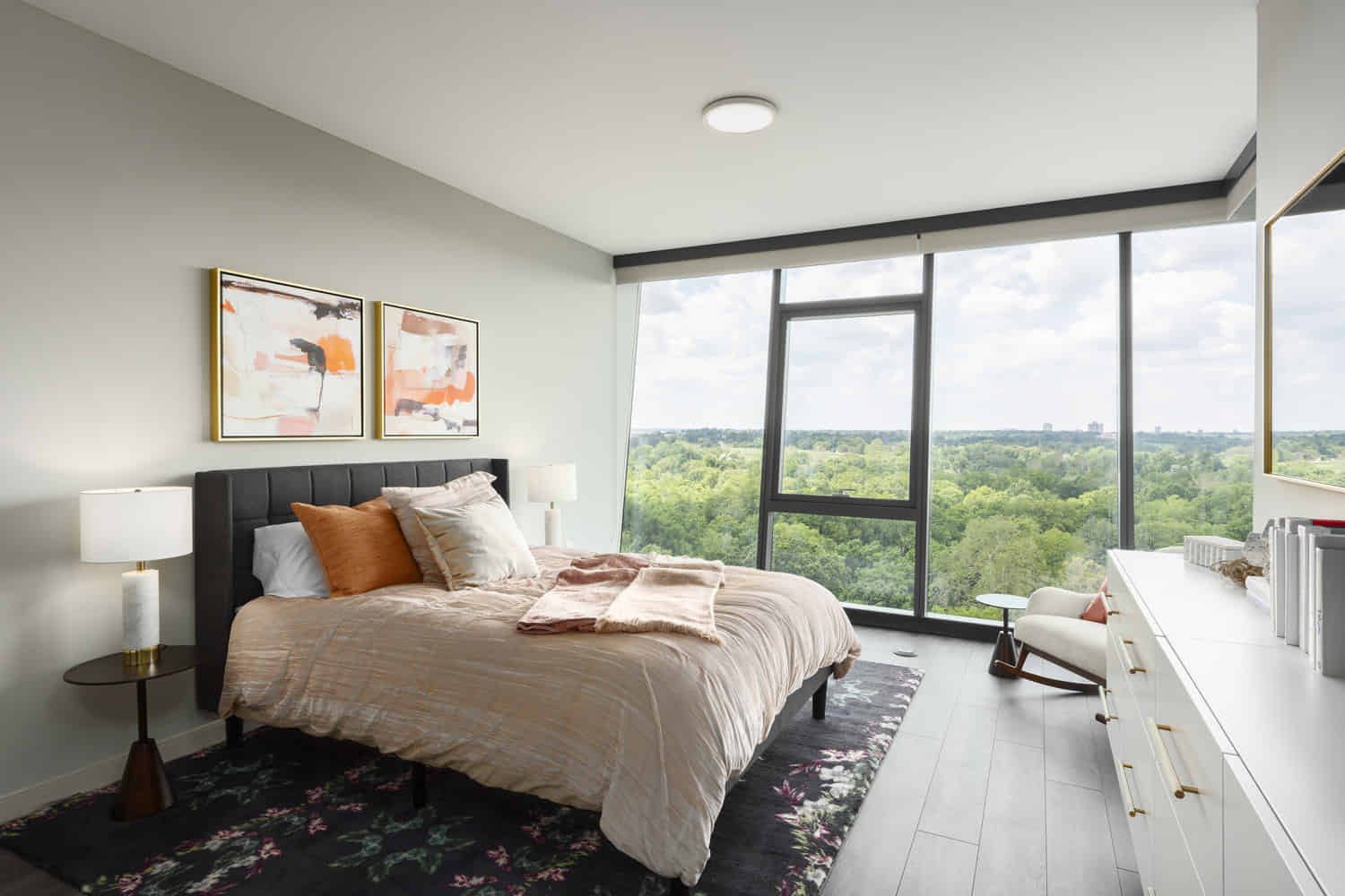One Hundred Above The Park — student accommodation in St. Louis