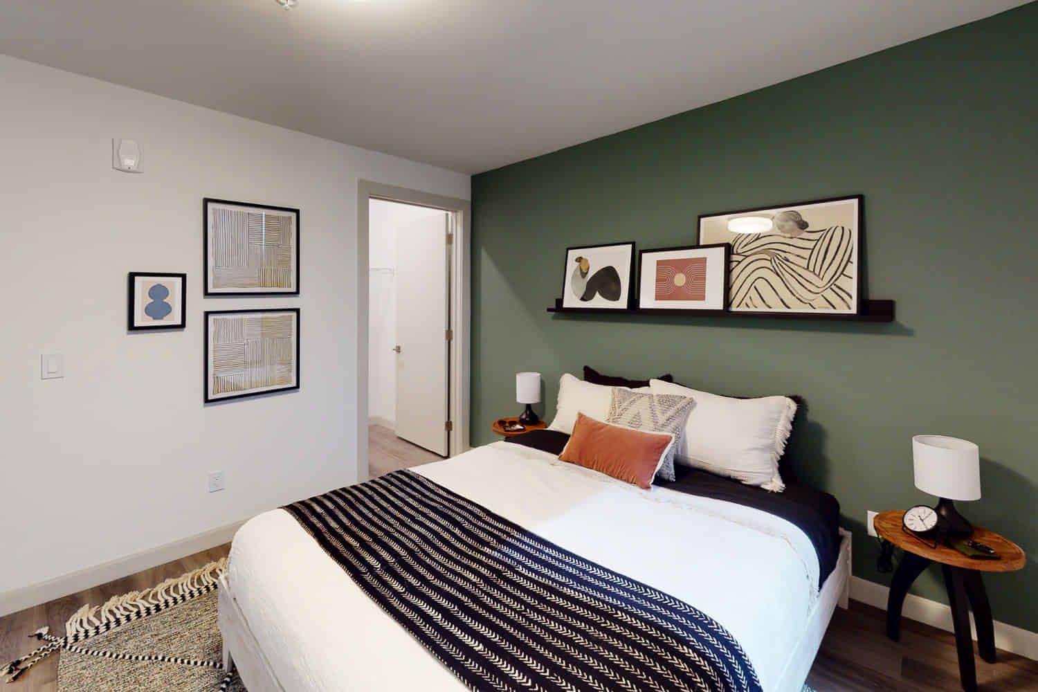 Westover At The Crosswalks — student accommodation in Kansas City