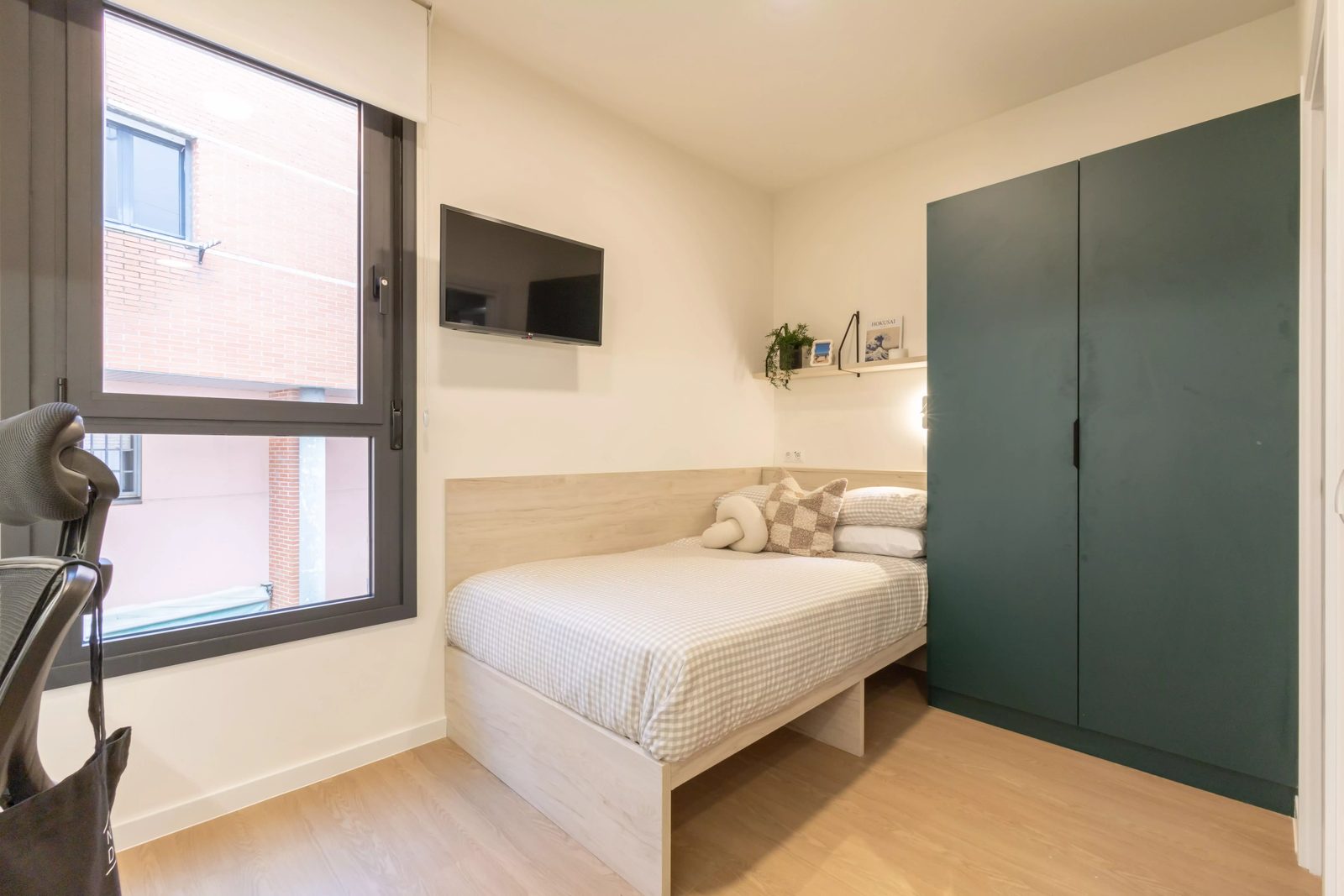 Nido Plaza Castilla — student accommodation in Getafe