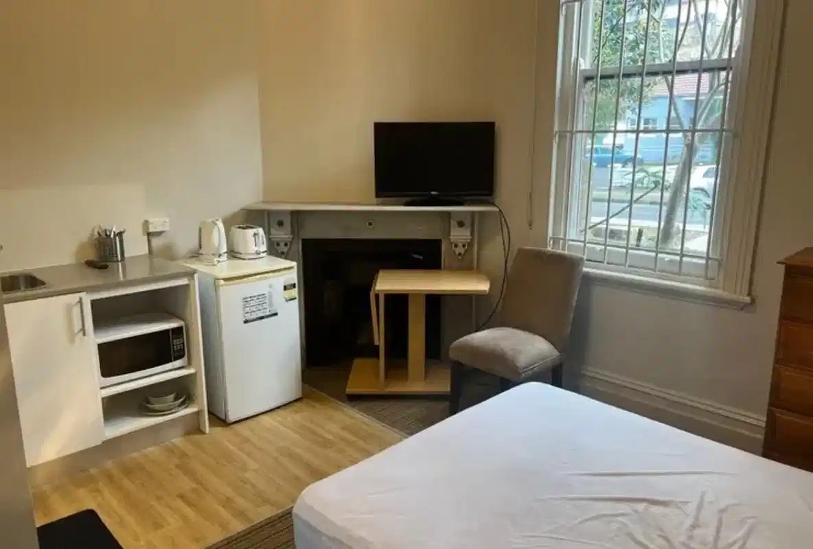 Room in a 16 Bedroom Apartment, 4 Carlton Street, Kensington, Sydney — student accommodation in Sydney
