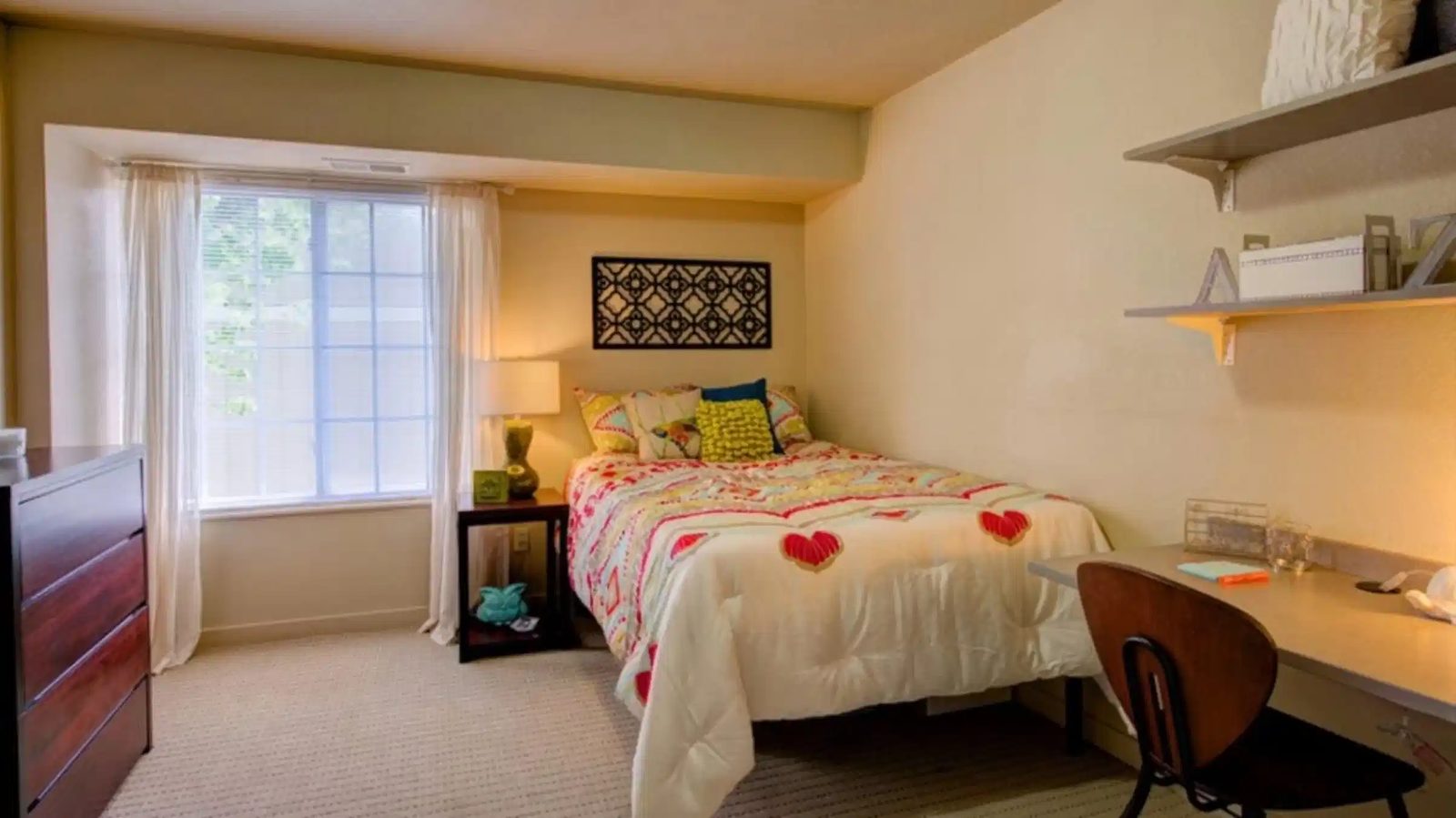 Campus Court At Knollwood — student accommodation in Kalamazoo