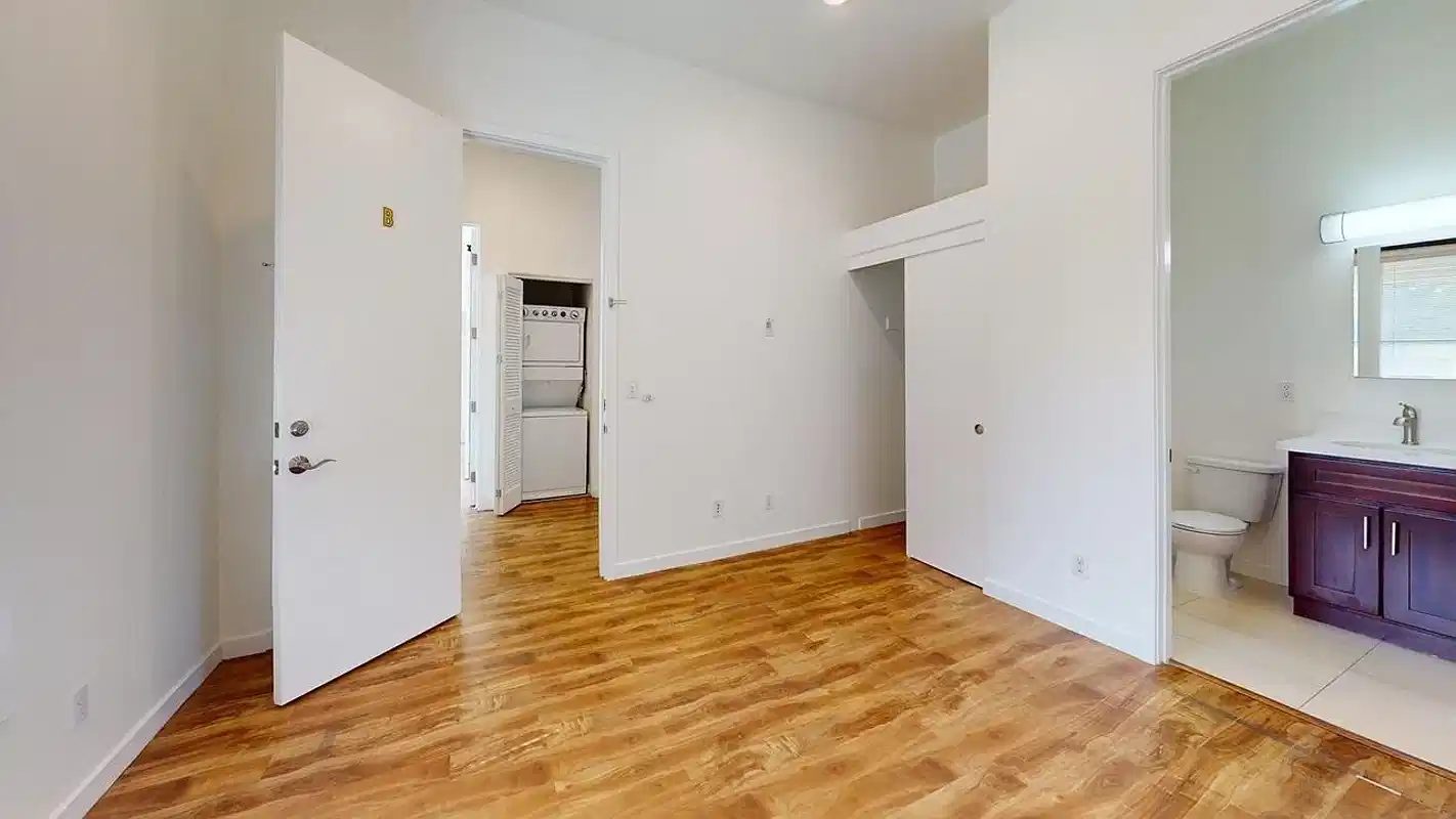 1227 W 30th St — student accommodation in Los Angeles