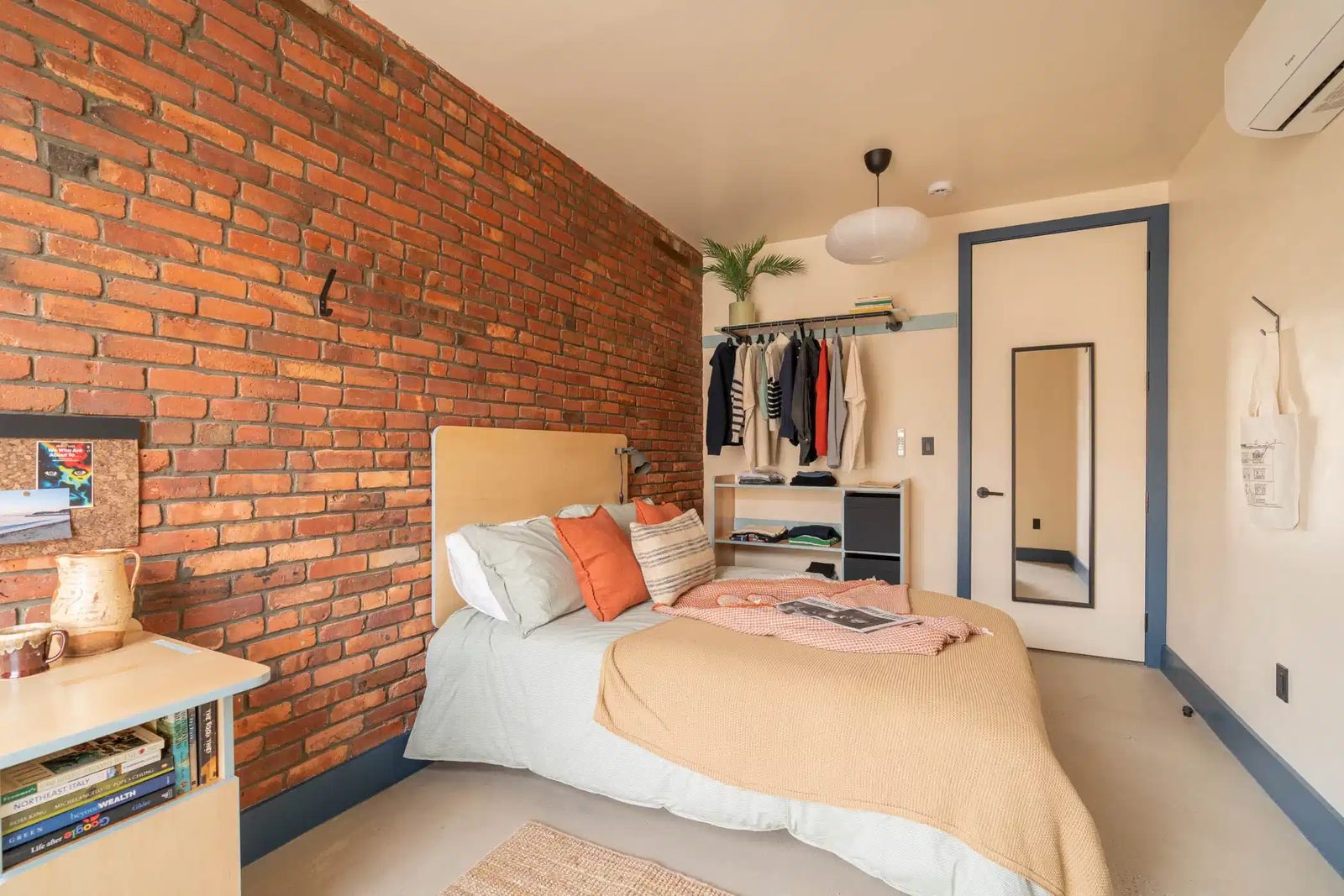 Crown 1362 — student accommodation in New York City