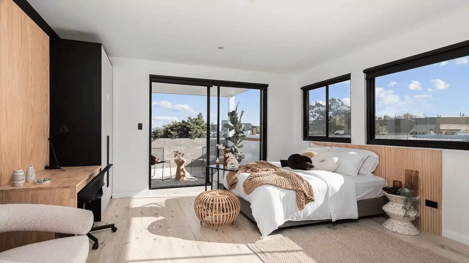 OTTO Student Accommodation Forest Lodge — student accommodation in Sydney