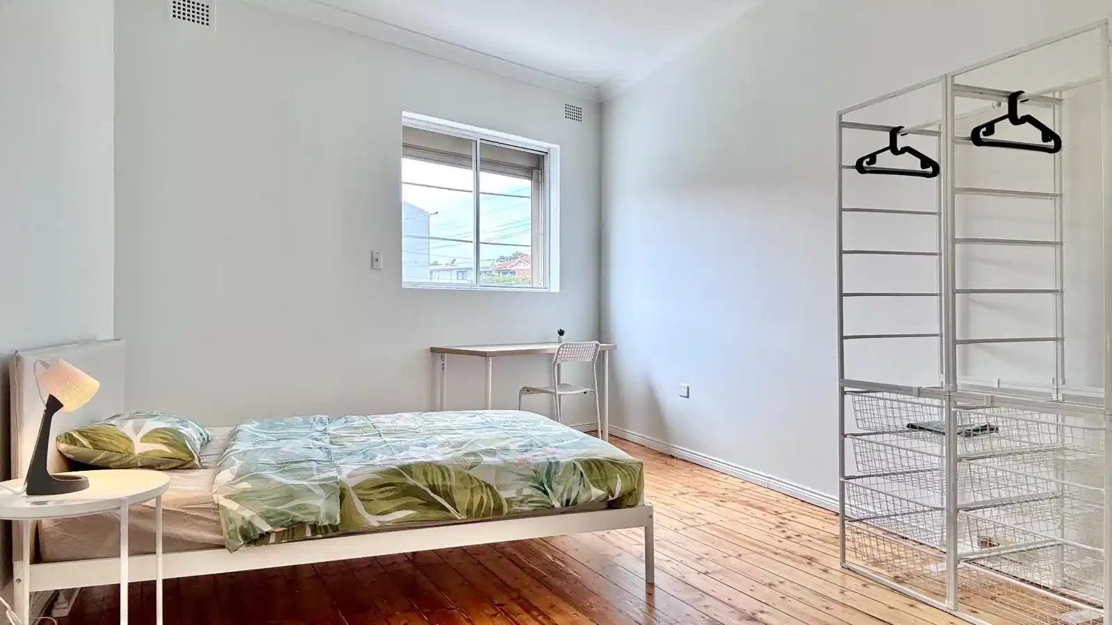 Room in a 4 Bedroom Apartment, Perry St, Matraville — student accommodation in Sydney