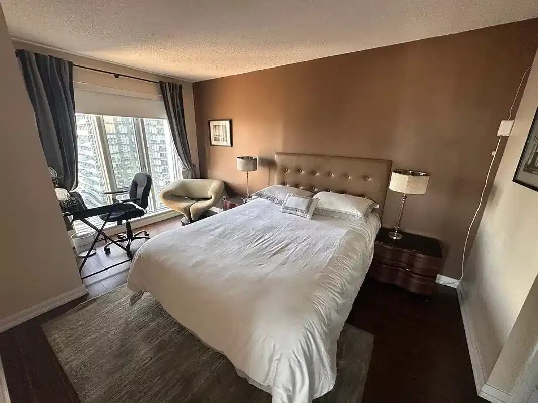 H4U 210 Victoria St — student accommodation in Toronto