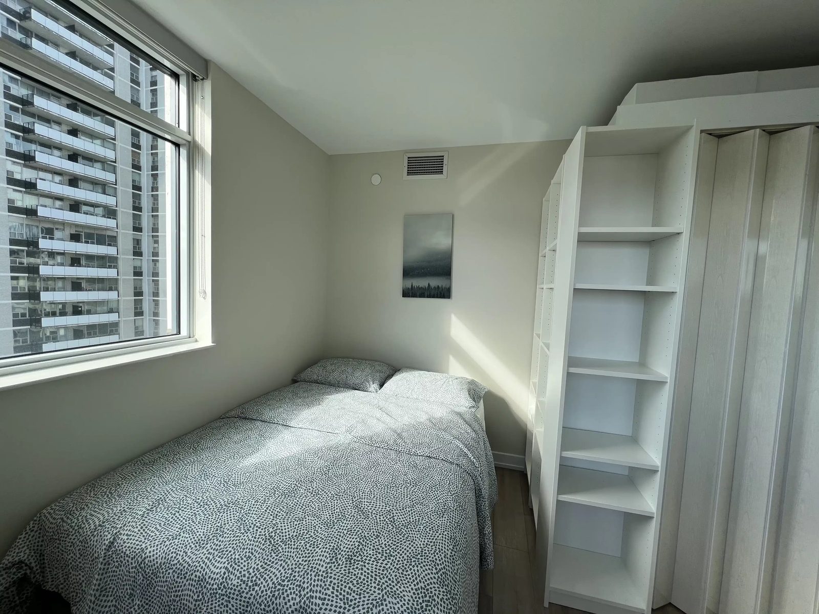 YVR M4 — student accommodation in Toronto