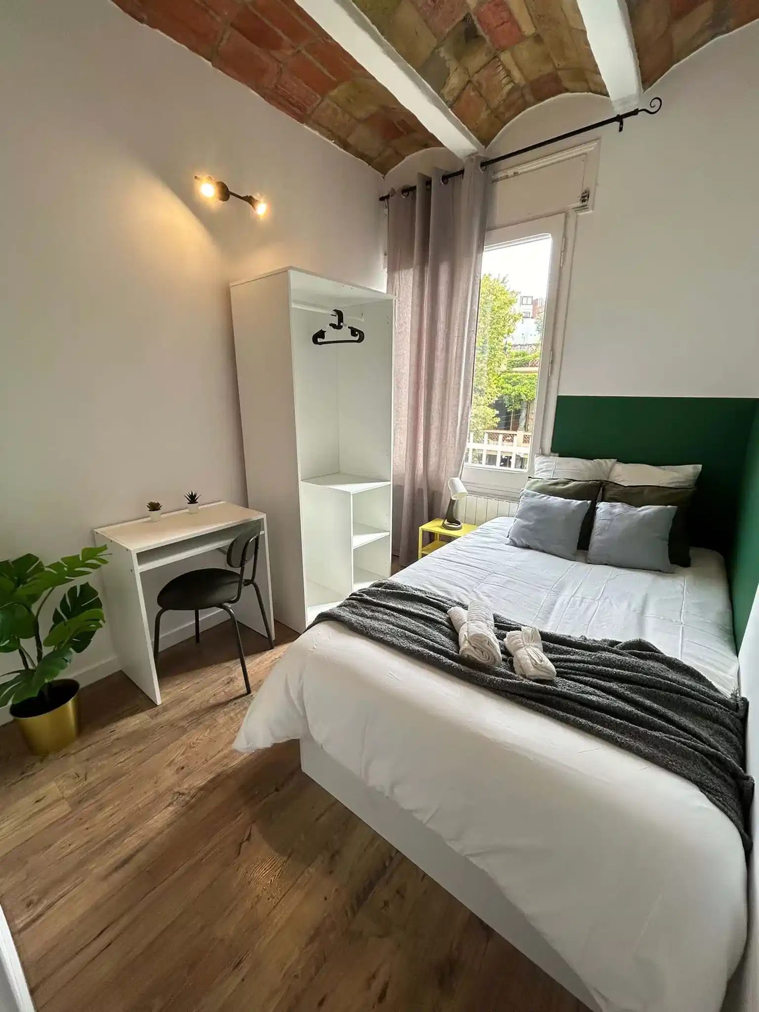SPC 8004 — student accommodation in Barcelona
