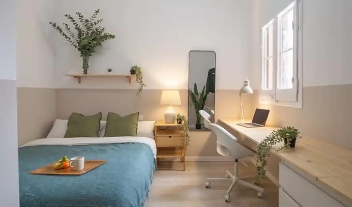 HC 8030 — student accommodation in Barcelona