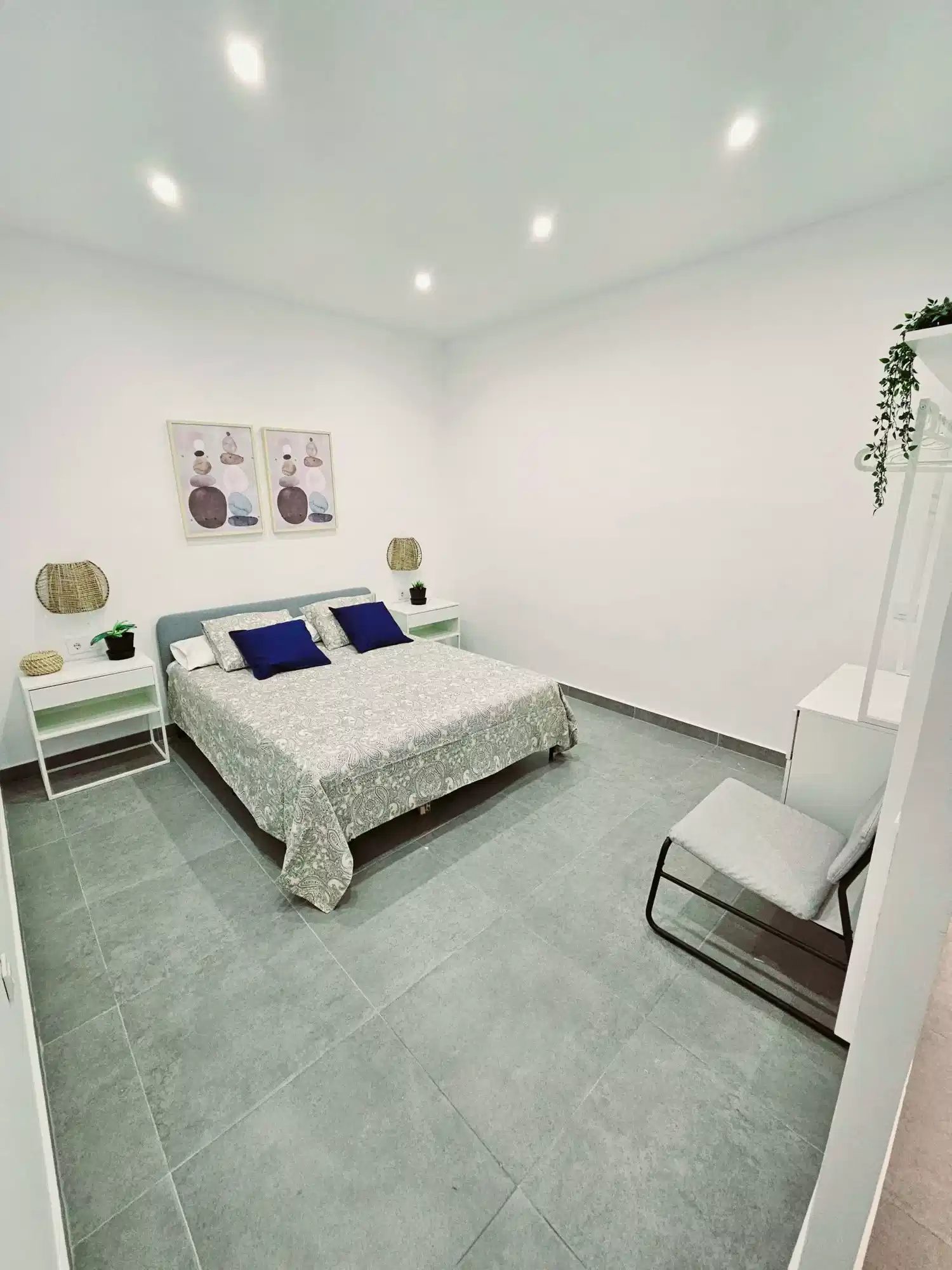 SPC 41010 — student accommodation in Seville