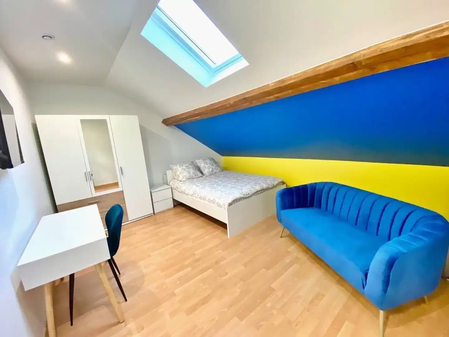 Room in a 14 Bedroom Apartment, Valenciennes Street, Gagny — student accommodation in Paris