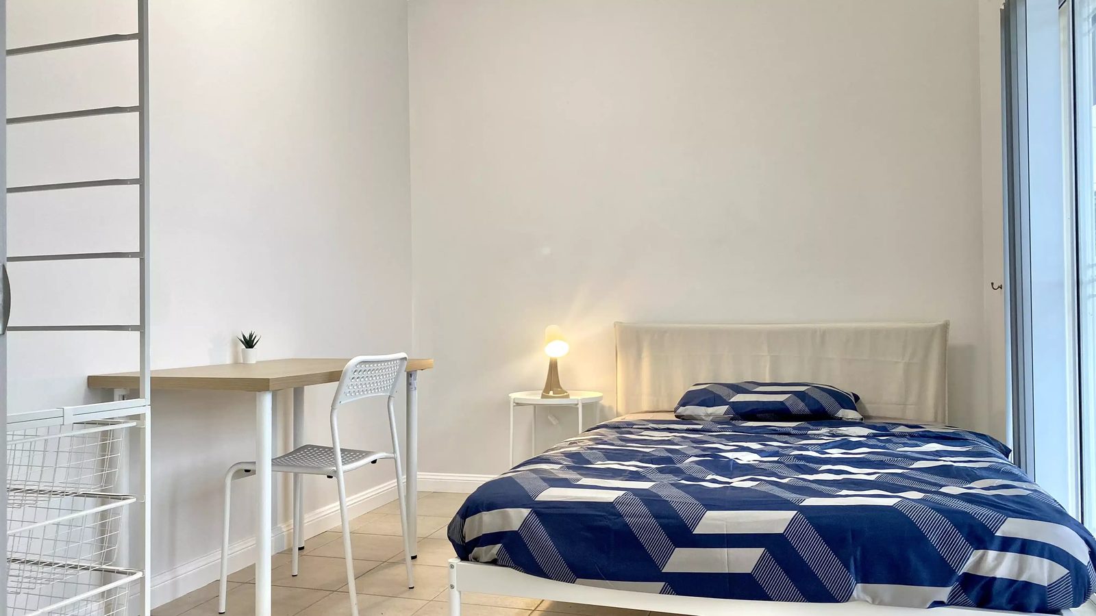 Room in a 8 Bedroom Apartment, Botany St., Carlton — student accommodation in Sydney