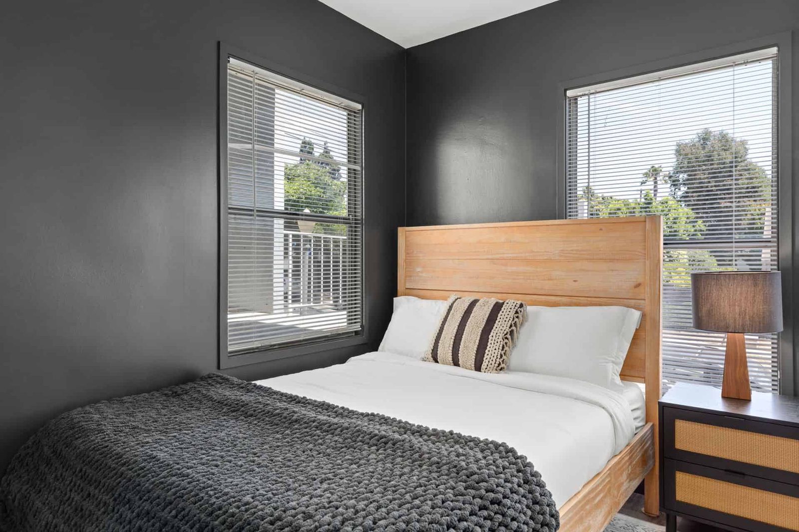 10791-10799 Ohio Avenue — student accommodation in Los Angeles