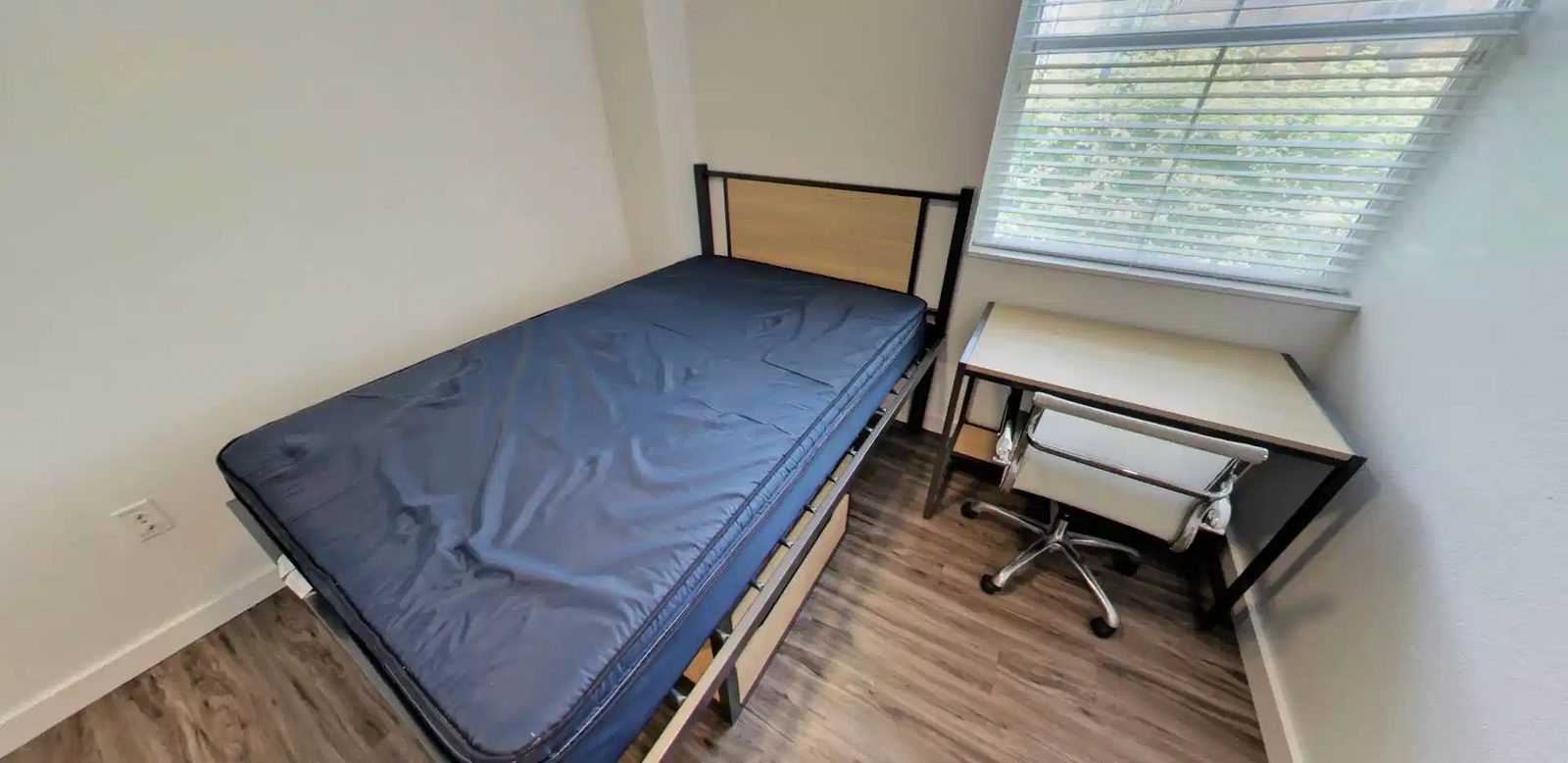 The Suites At Third — student accommodation in Champaign