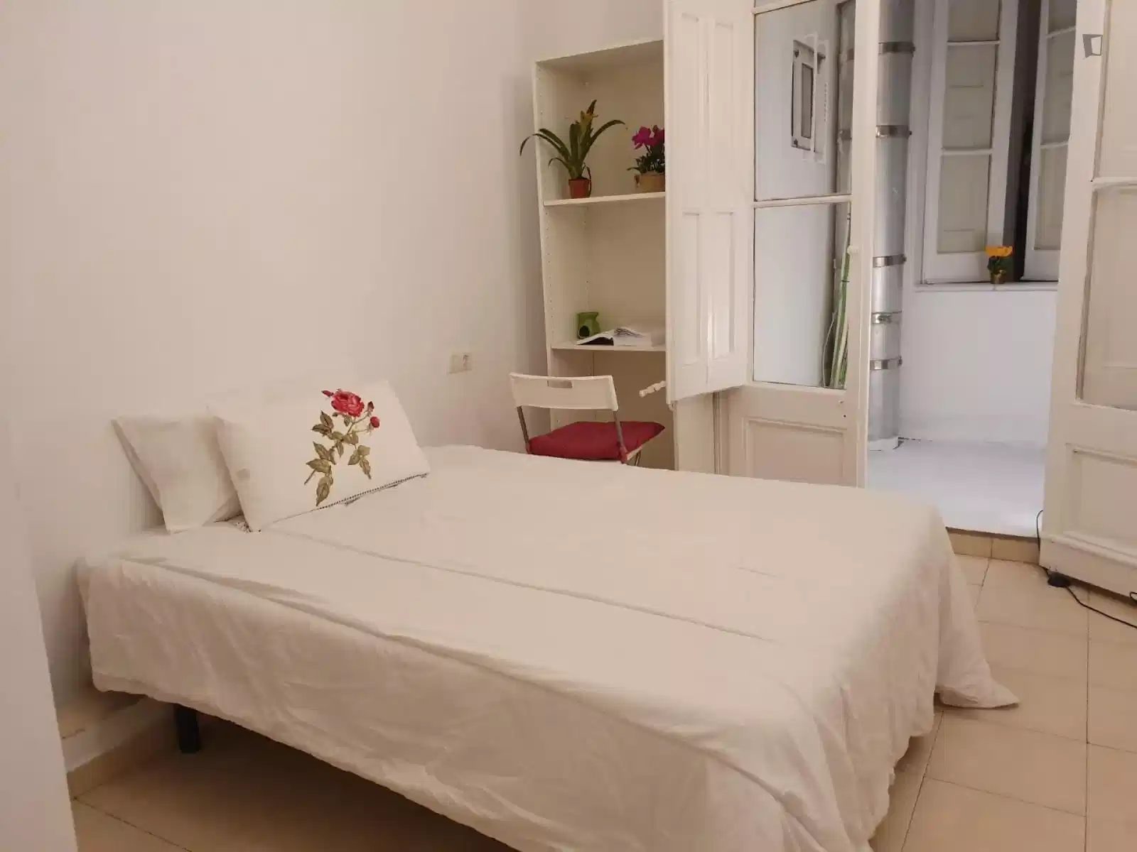 UNP 08001 — student accommodation in Barcelona