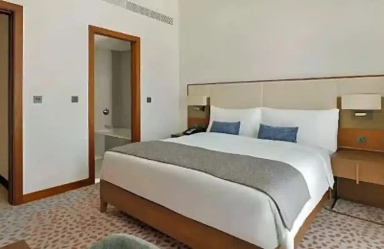 Staybridge Suites - Al Maktoum Airport — student accommodation in Dubai