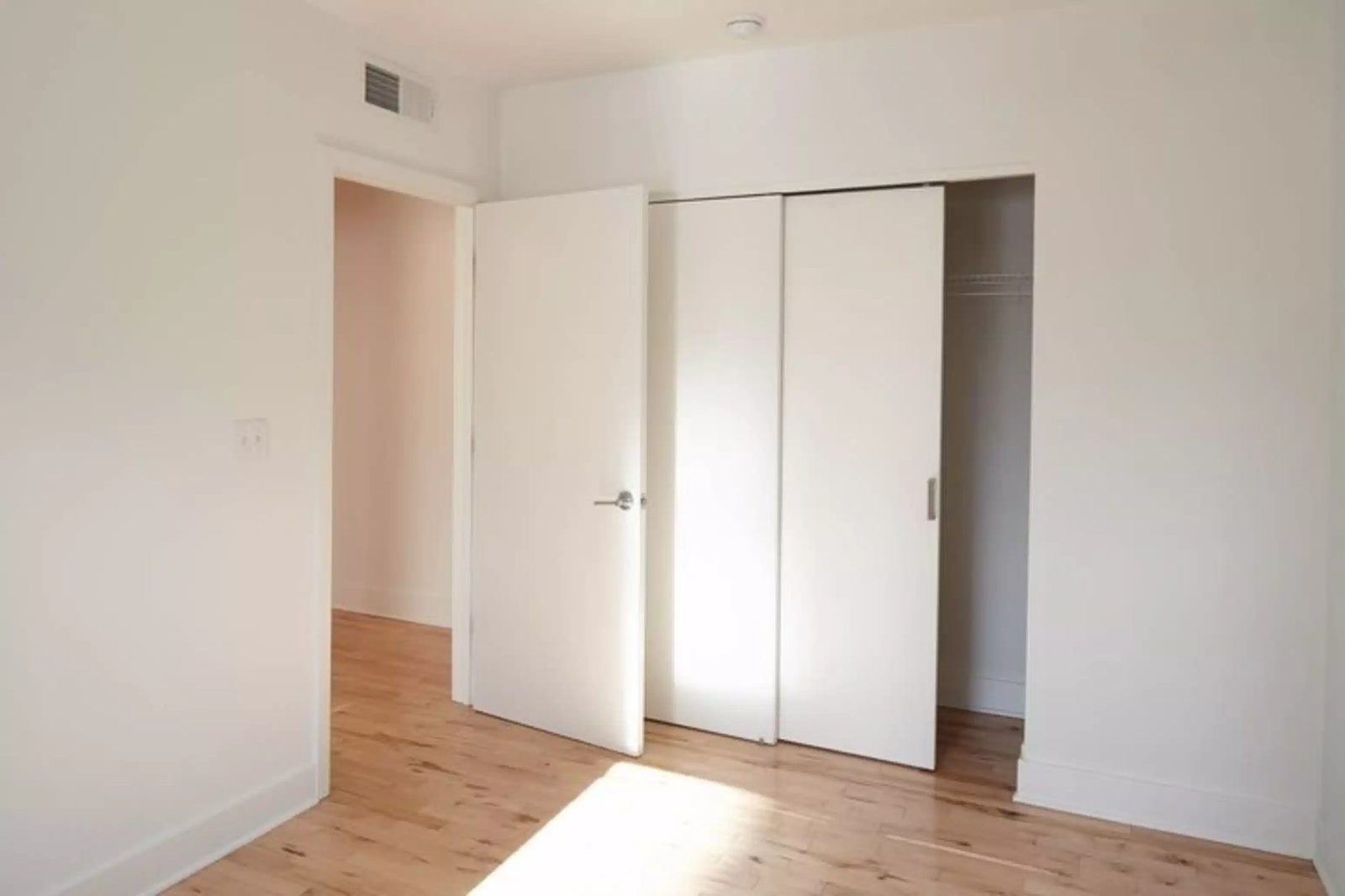 Windsor House — student accommodation in Kansas City