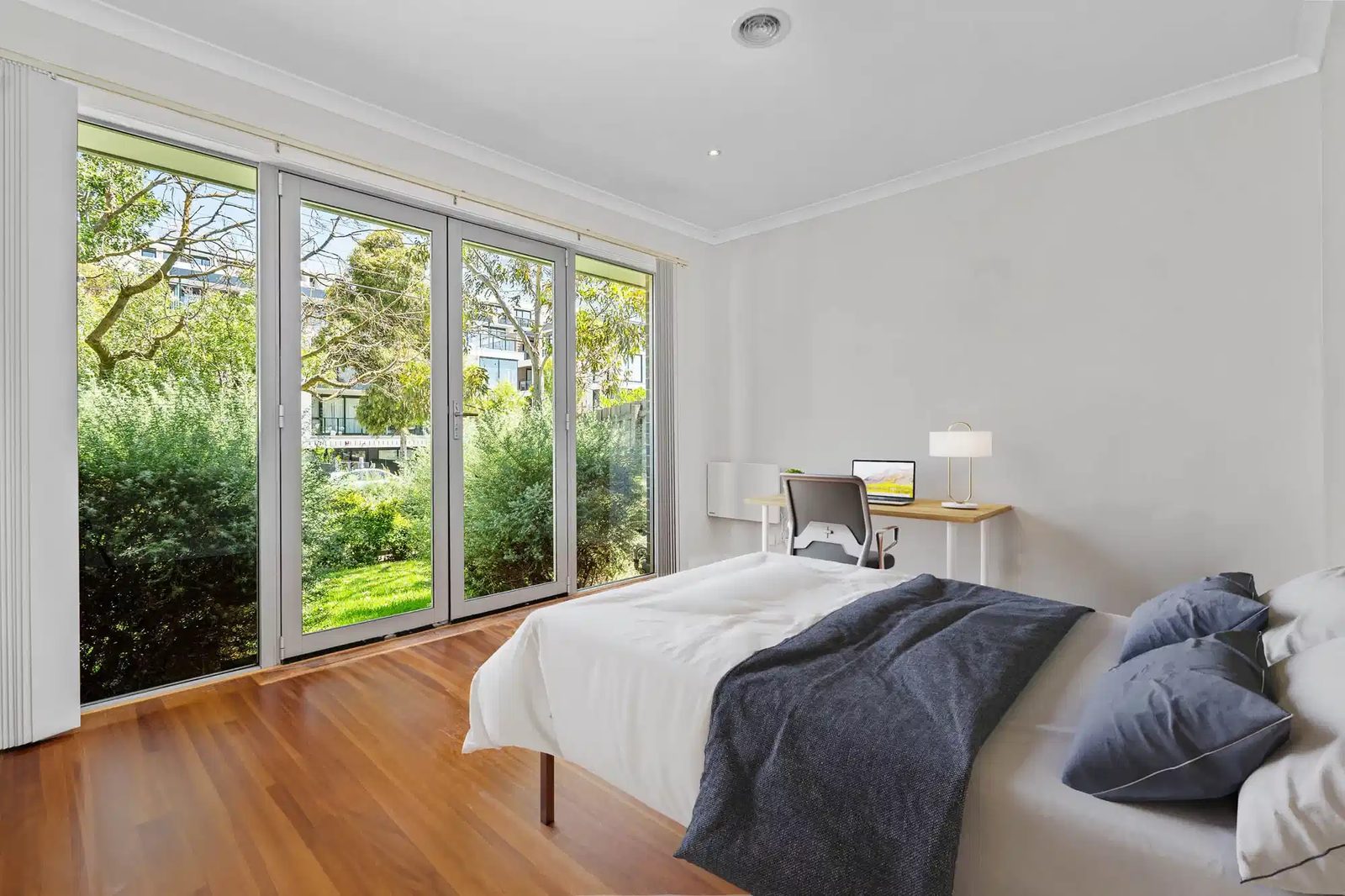 Rooming Houses, 1/22 Collins Street, Chadstone — student accommodation in Melbourne