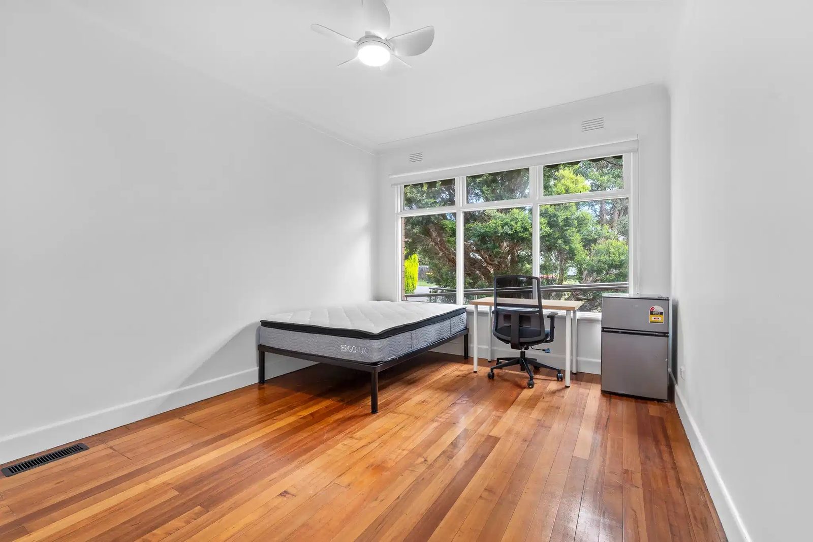 Rooming Houses,18 Marshall Avenue Clayton — student accommodation in Melbourne