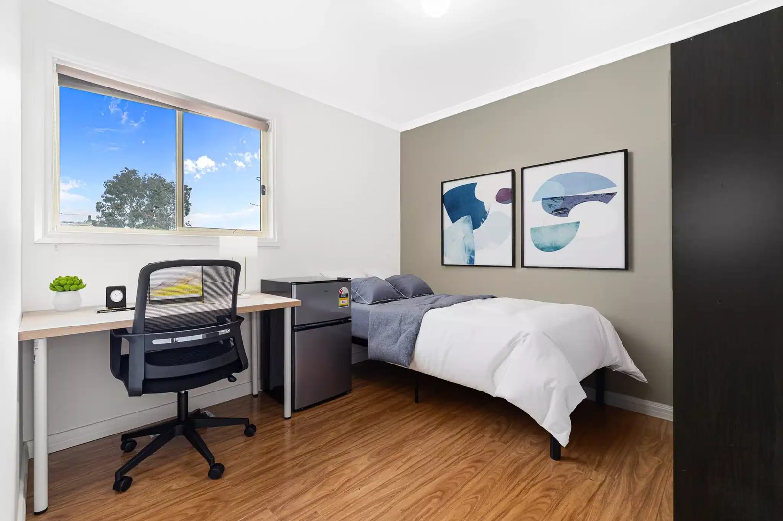 Rooming Houses,18 Waverley Road, Chadstone — student accommodation in Melbourne