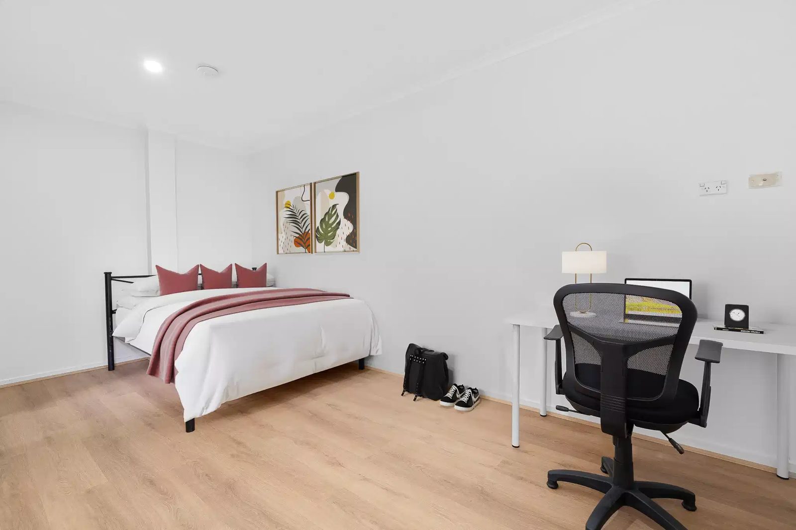 Rooming Houses,20 Renver Road, Clayton — student accommodation in Melbourne