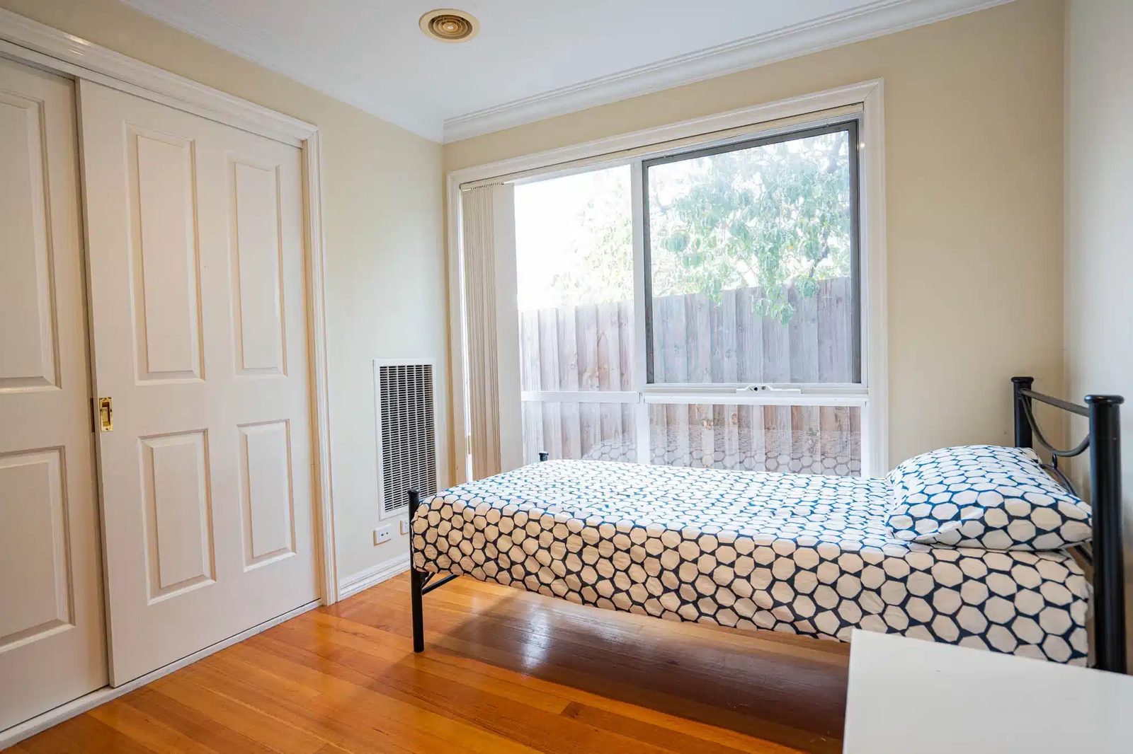 Rooming Houses,44 Batesford Road, Malvern East — student accommodation in Melbourne
