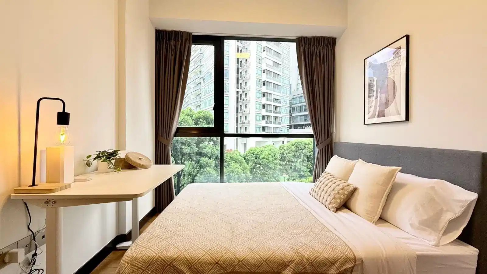 Room in a 4 Bedroom Apartment, 27 Moulmein Rise — student accommodation in Singapore, Singapore