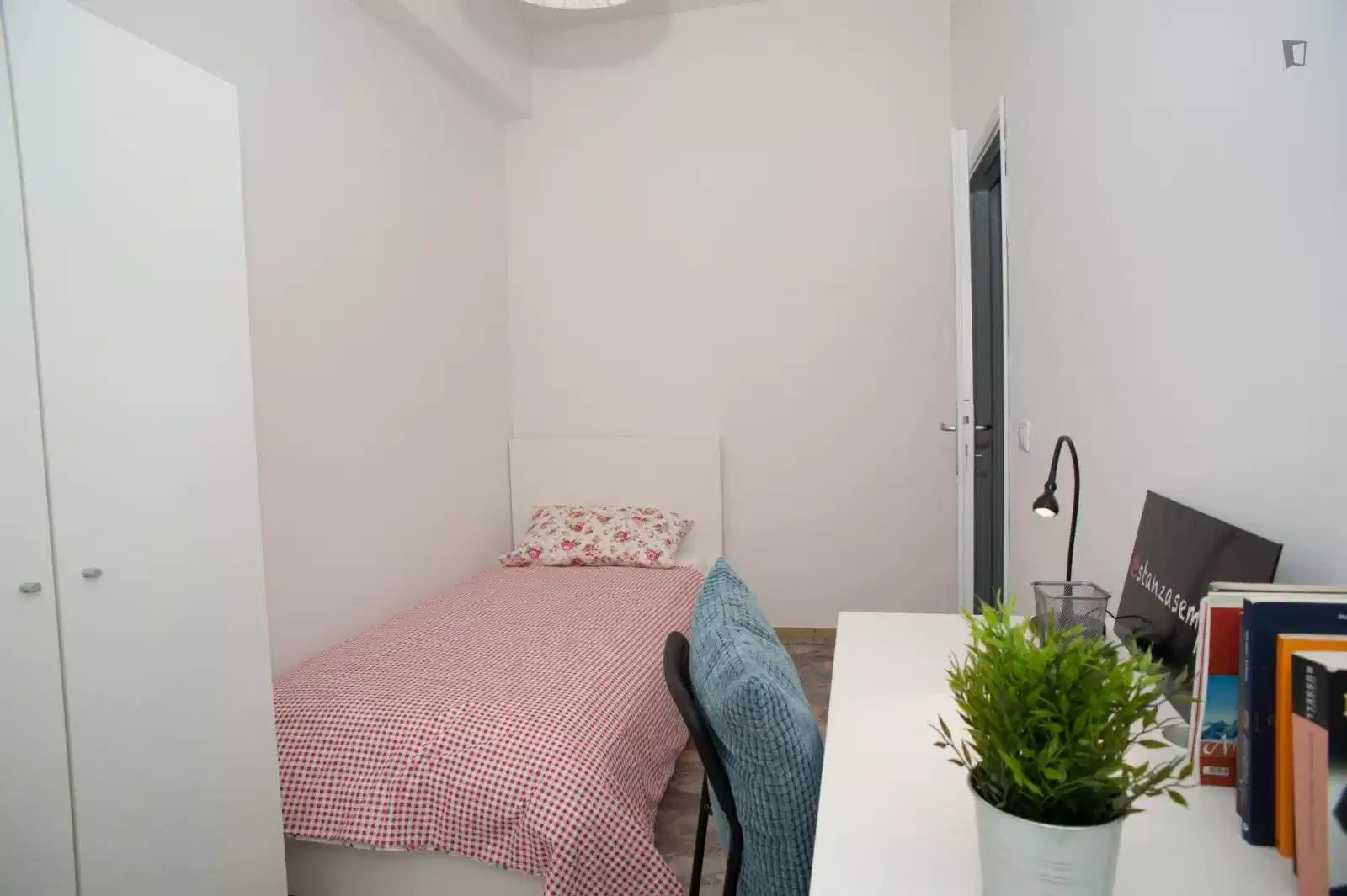 UNP 50136 — student accommodation in Florence