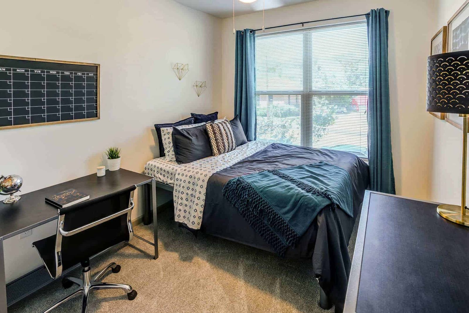 Signature 1505 — student accommodation in Raleigh