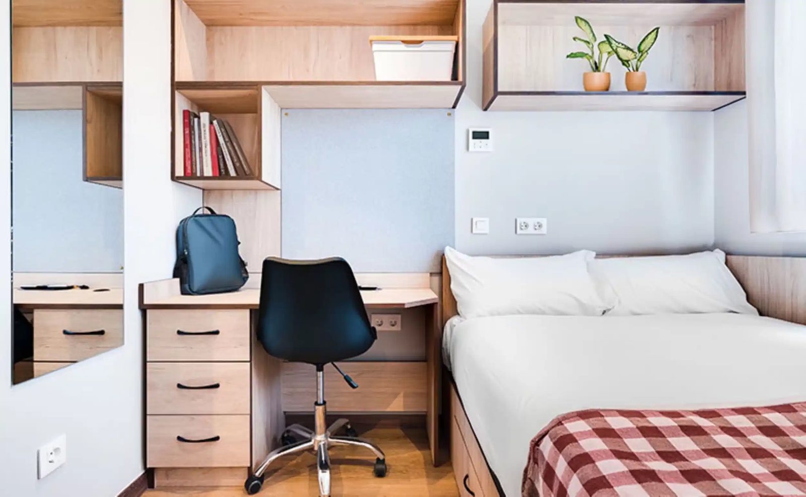 Livensa Living Málaga Feria — student accommodation in Malaga