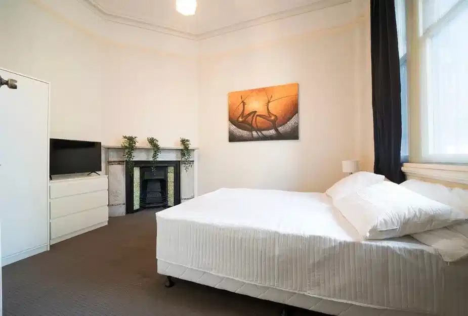 Room in a 6 Bedroom Apartment, 127 Abercrombie, Chippendale — student accommodation in Sydney
