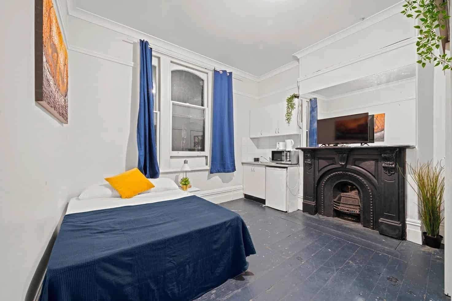 Room in a 10 Bedroom Apartment, 116 Flinders, Darlinghurst — student accommodation in Sydney